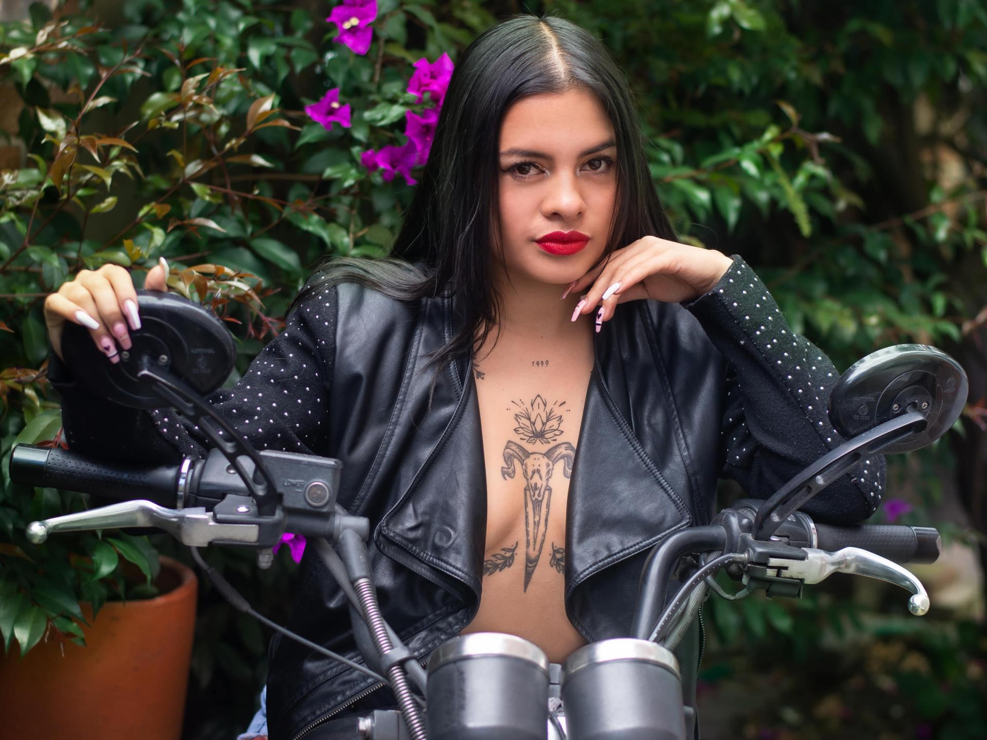 lianmori, camgirl Xlovecam